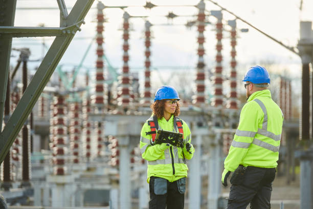 Best Electrician Near Me  in Newpt, OR